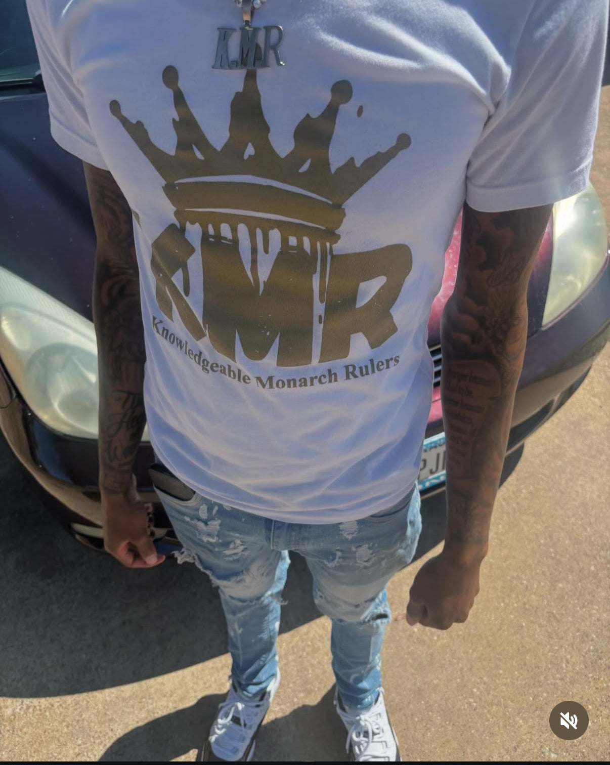 Knowledgeable Monarch Ruler shirts ￼